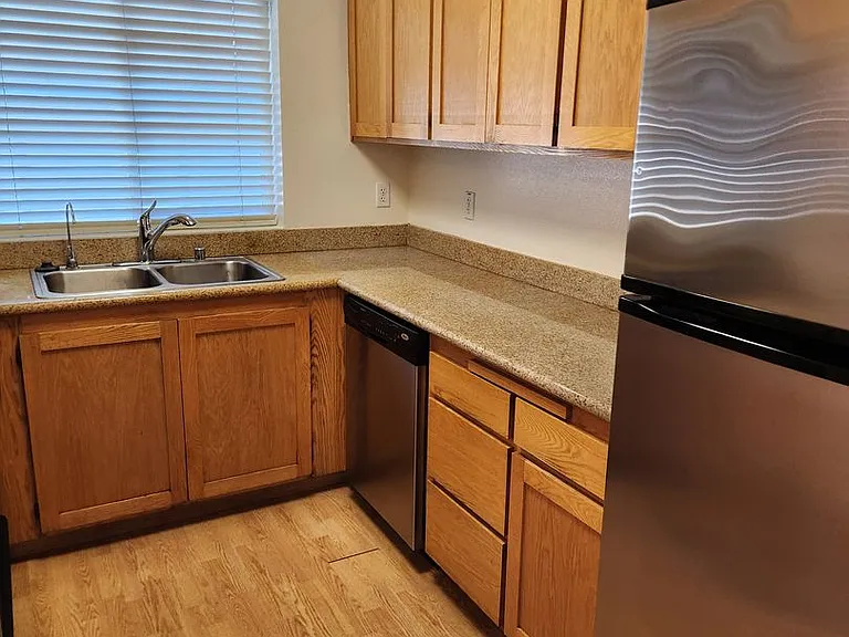 777 E Cotati Ave #12 — Photo 6