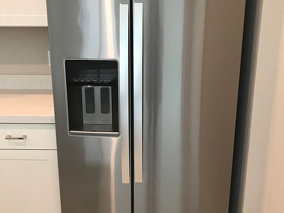 4th image of 5744 SE Pinehurst Trail