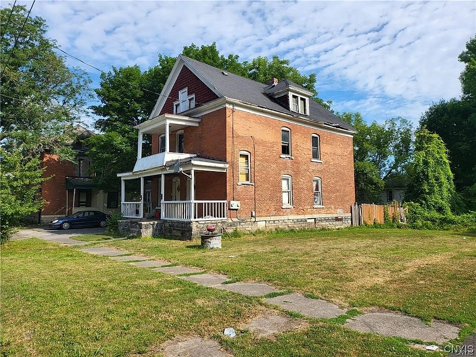 Building Photo 4