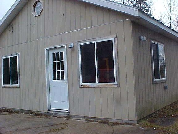 2nd image of 4552 County Road 425