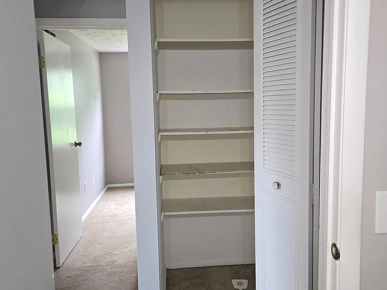 2724 Jupiter Dr — Photo 8