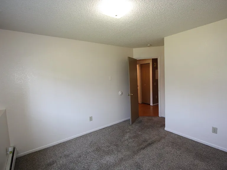 227 W 11th Ave #1A — Photo 6