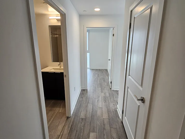 15 Skyridge Dr #2204 — Photo 2