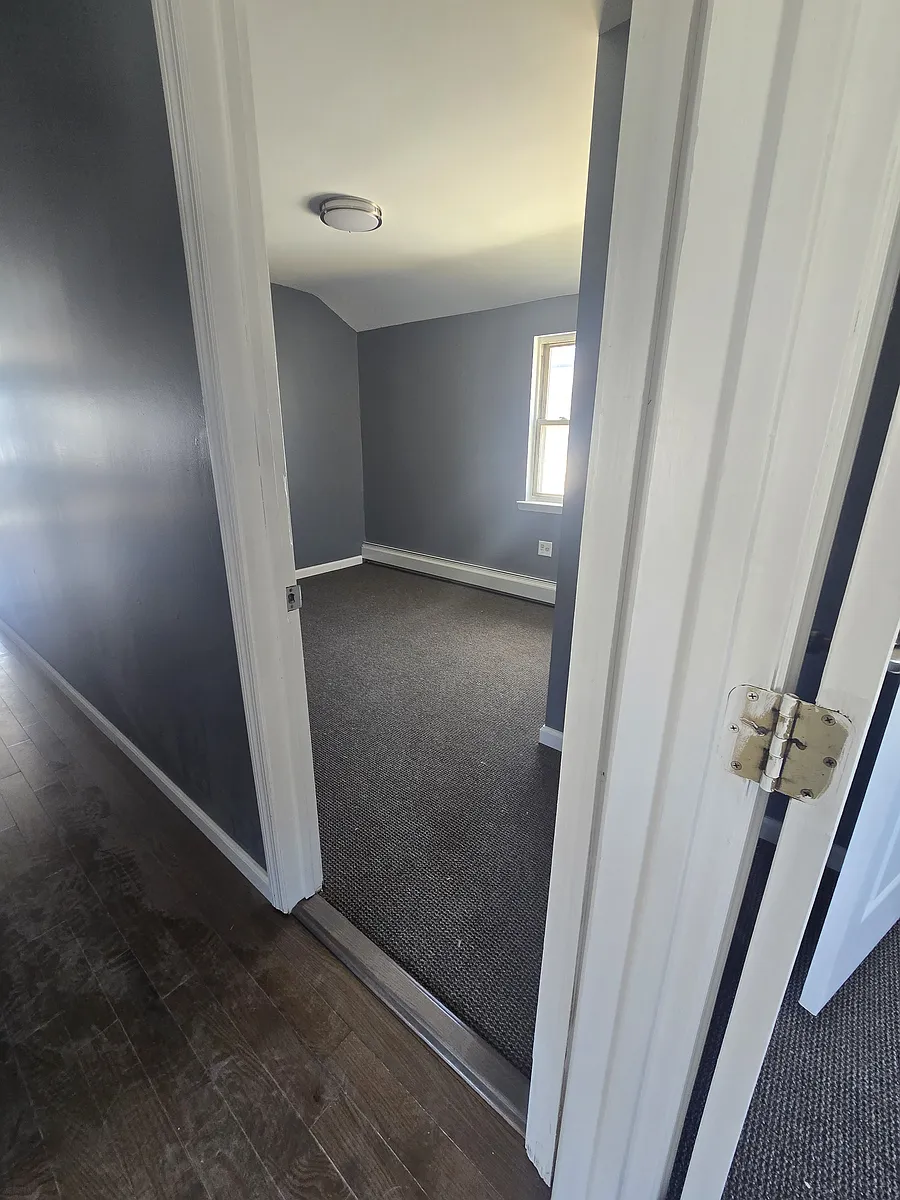 Building Photo - 640 Beach 67 St #2