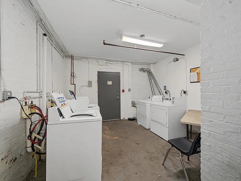 149 Grant Ave #2C — Photo 9