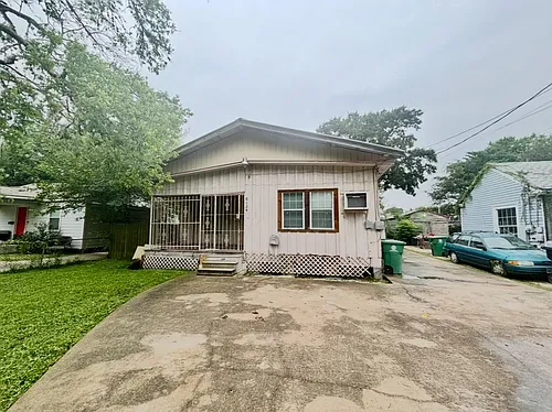 6124 Goforth St Photo 1