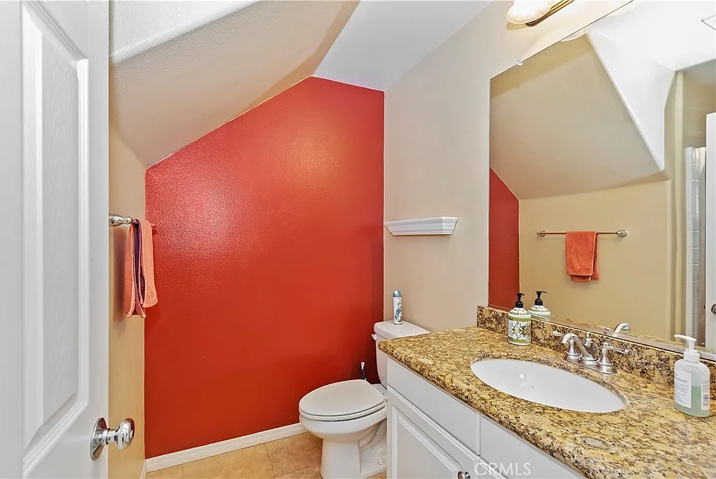 3 bed, 3.5 bath, 1430 sqft, $3,850 — Photo 4