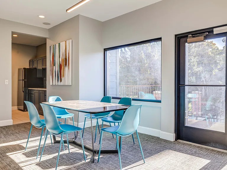 Cherry Creek Apartments — Photo 12