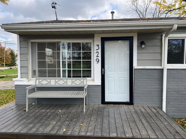 329 McMunn St #B, South Lyon, MI 48178