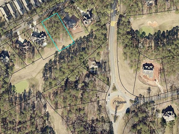 3rd image of 1030 Lake Dr #2026