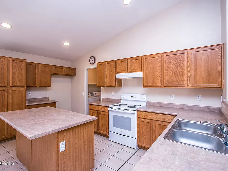 12522 W Grant St — Photo 13