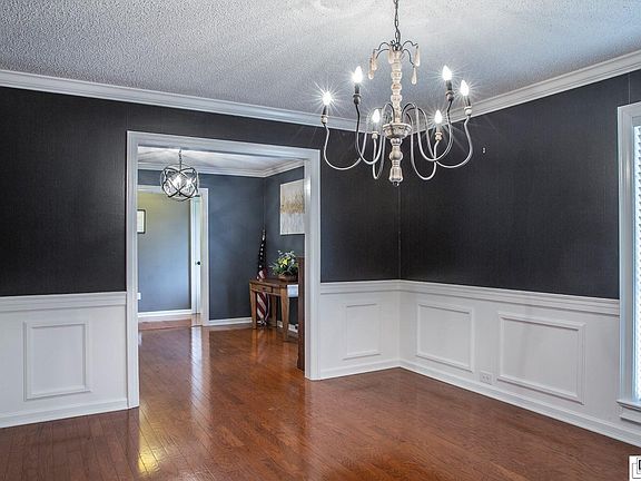 3rd image of 307 Hartford Pl