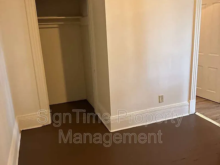 38 E Franklin St #4 — Photo 8