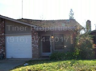1048 Clinton Rd, Sacramento, CA 95825