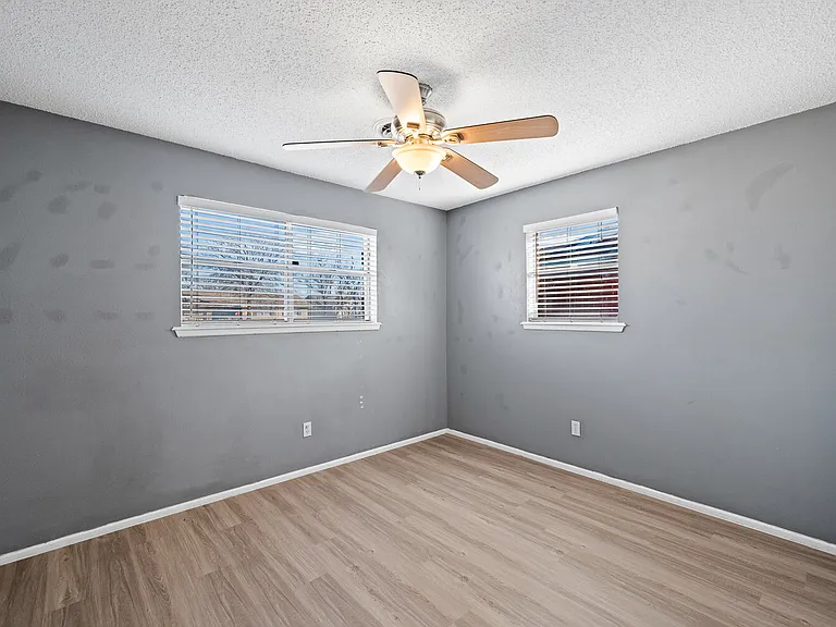 5511 16th Pl — Photo 14