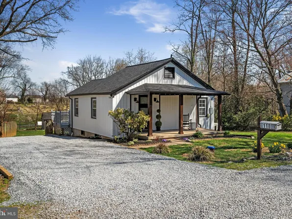 118 Maryland Ave, Hamilton, VA 20158