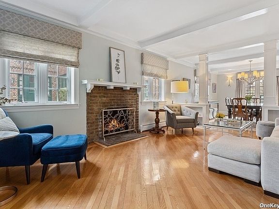 4th image of 5 Whitson St