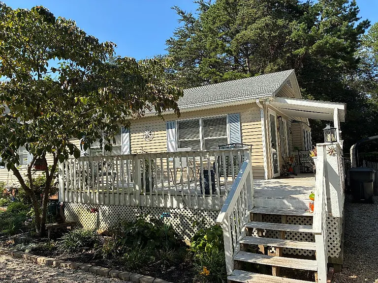 328 Sundown Rd — Photo 10