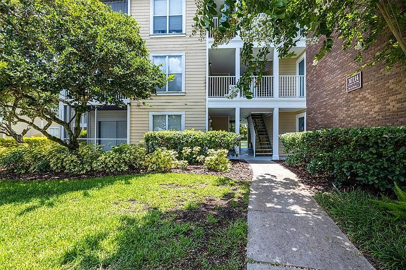 1st image of 10114 Winsford Oak Blvd APT 506