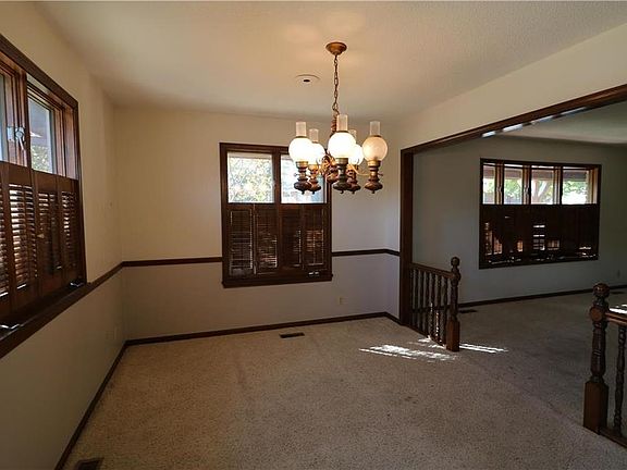4th image of 4401 Frederick Ave