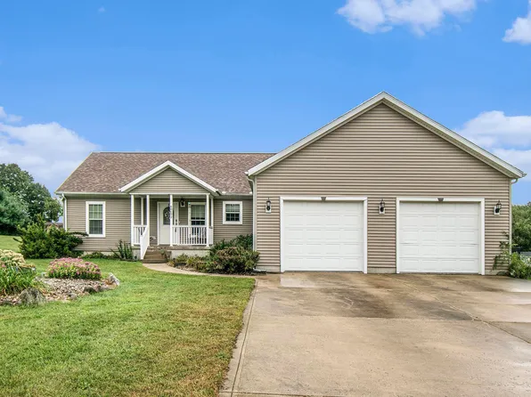 60692 Whitethorn Ln, Goshen, IN 46528