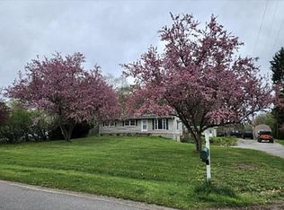 16 Birch Dr, Greenville, PA 16125