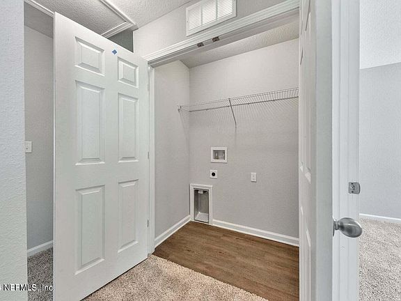5th image of 4533 CAMBRIA Street