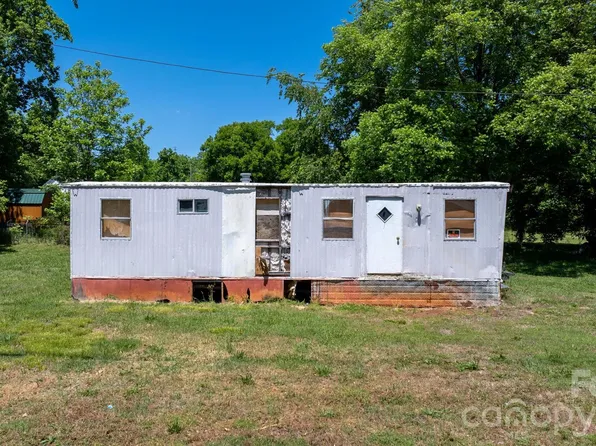 116 E 13th St, Newton, NC 28658