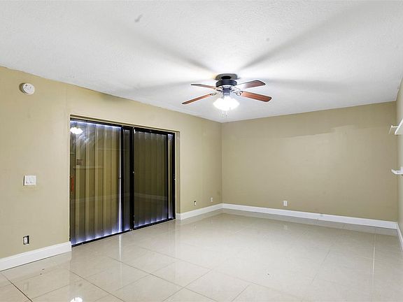 5th image of 3911 Carolina Dr