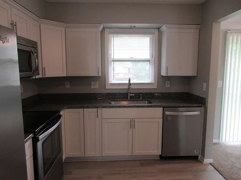 15314 Douglas Cir — Photo 5