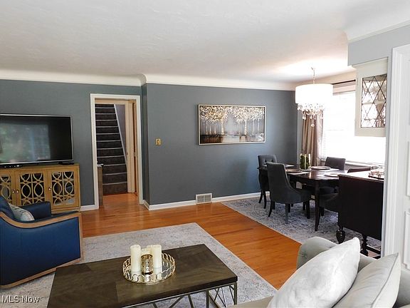 2nd image of 4806 W 220th St
