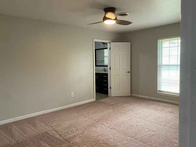 2506 Franklin Dr — Photo 13