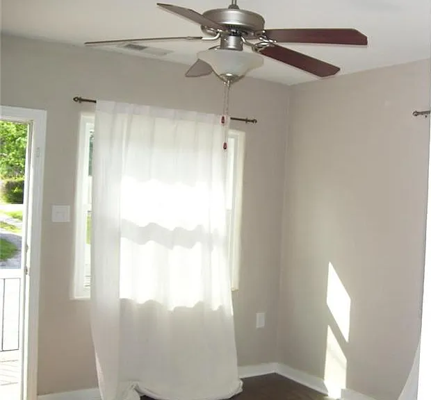 3408 Reynolds St — Photo 23