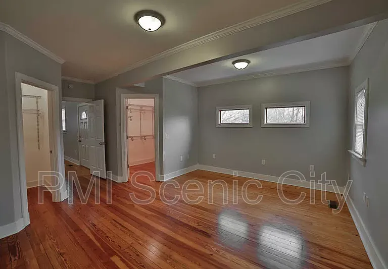 513 Lytle St — Photo 41