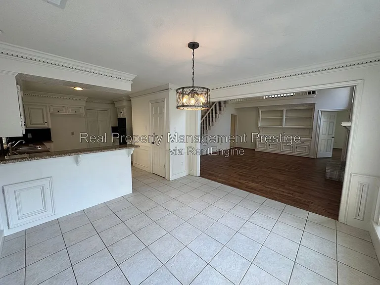 15907 Spring Forest Dr — Photo 5