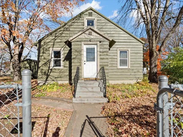 21 1st St SE, Crosby, MN 56441