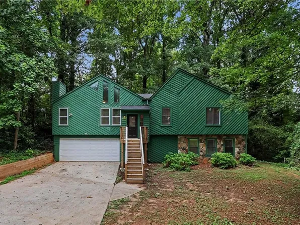 5182 Manitou Way, Stone Mountain, GA 30087