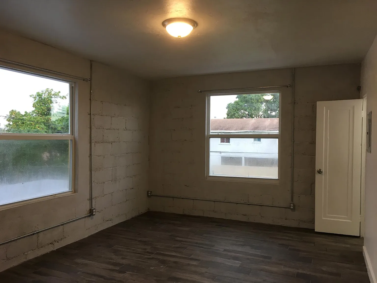 Studio, 400 sqft, $1,400 — Photo 3
