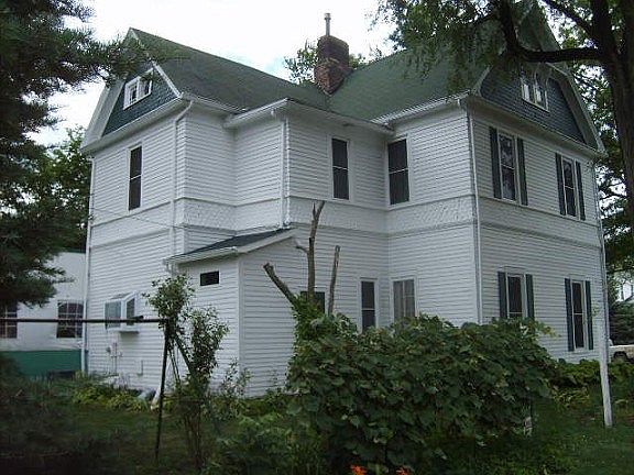 2nd image of 216 S Grand St