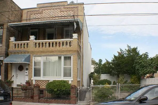 Sold by Fillmore | media 1