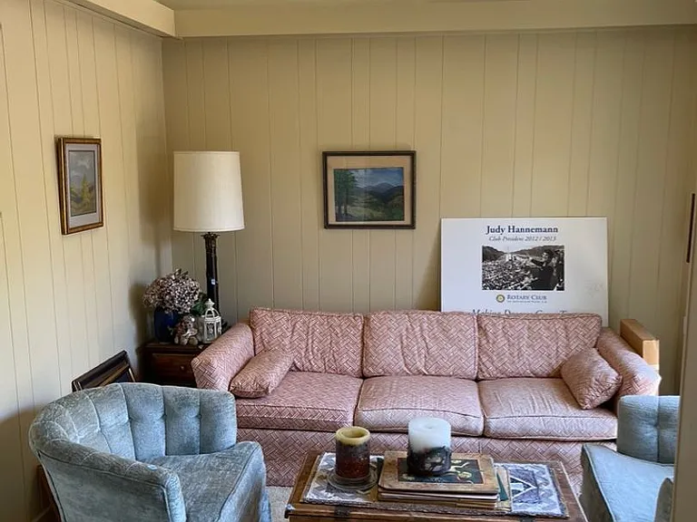 1241 Eureka Ave — Photo 6