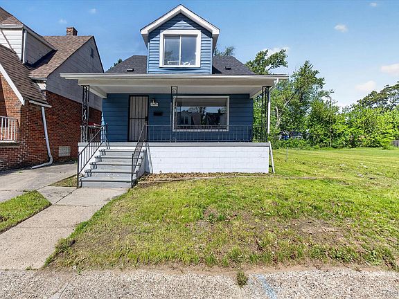 2nd image of 16605 Tuller St