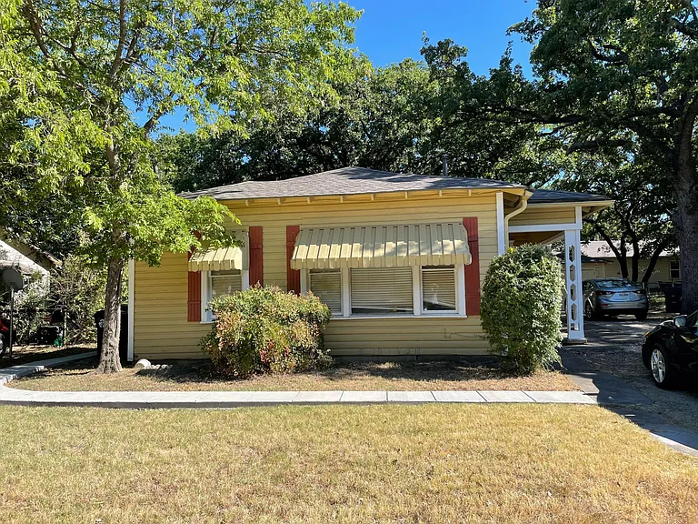 1305 Fannin St — Photo 1
