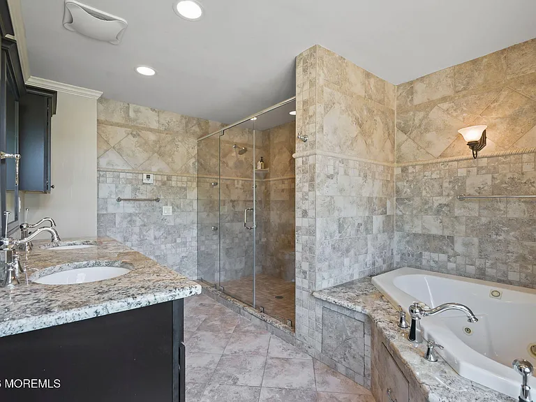 710 Hopping Rd — Photo 27