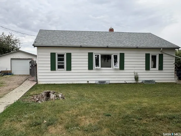 49 14th Avenue SE, Swift Current, SK S9H 3S3