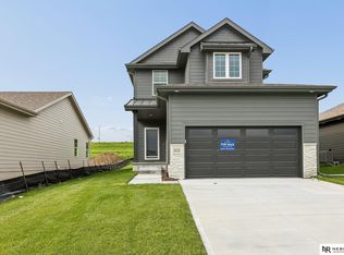 16101 Isabella St, Bennington, NE 68007