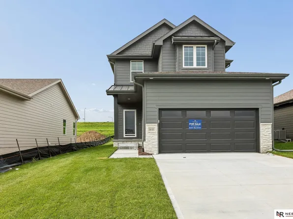 16101 Isabella St, Bennington, NE 68007