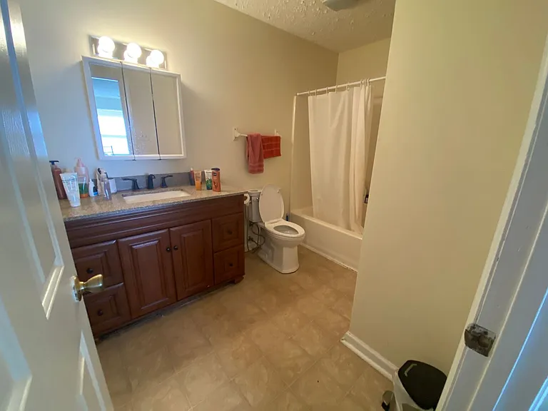 3200B E John Hinkle Pl — Photo 16
