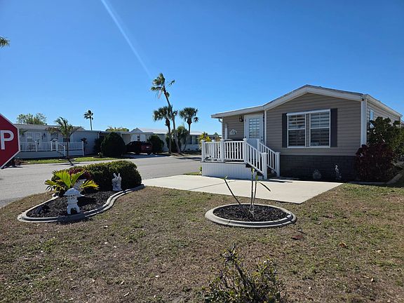 3rd image of 3737 El Jobean Rd #269