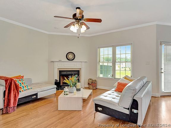 4th image of 200 Baymeadow Bnd